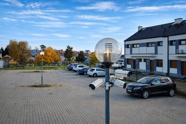 Parking Cyprysowa - plac parkingowy